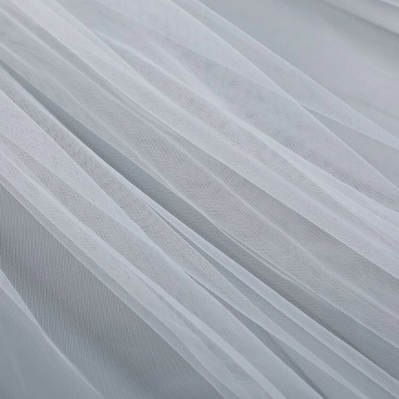 Bridal wedding Veil (NEW) - Picture 4 of 5